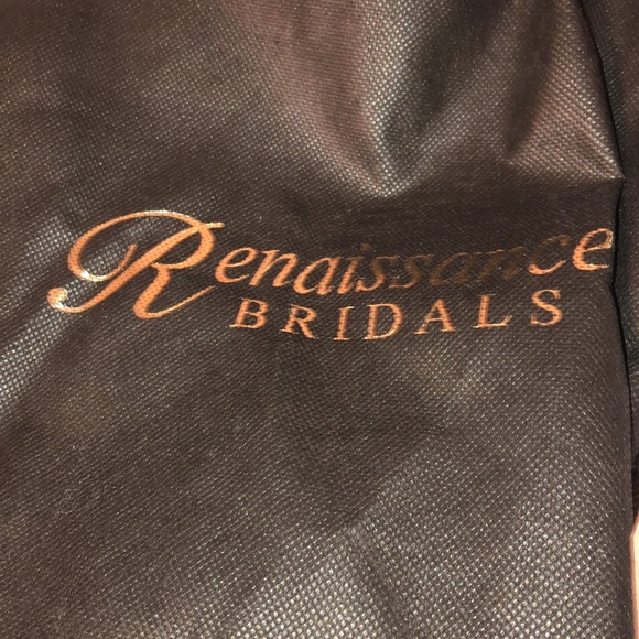 Wedding Dress - Picture 6 of 8